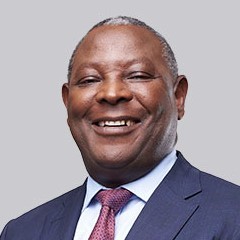 الدكتور جيمس موانغي