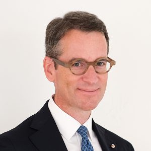 الأستاذ الدكتور ديرك بول